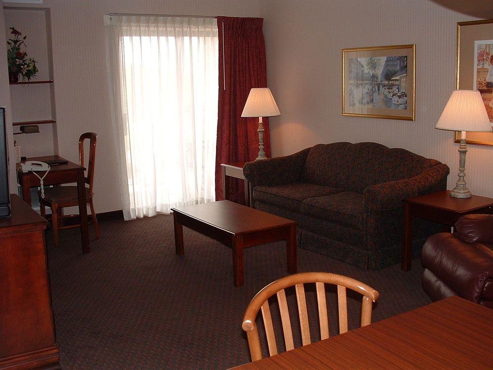 Quality Inn West Lafayette - University Area Room photo